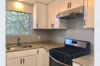 624 W 65th Street #6, Westmont, IL 60559 - Photo 8