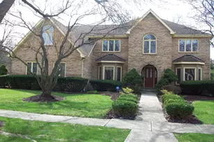 1000 Sheringham Dr, Naperville, IL 60565 - Photo 2