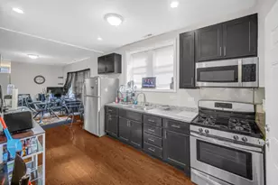 7828 S Winchester Ave, Chicago, IL 60620 - Photo 4