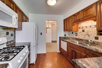 927 Kilkenny Drive #A, Wheaton, IL 60189 - Photo 2