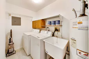 927 Kilkenny Dr, Wheaton, IL 60189 - Photo 20