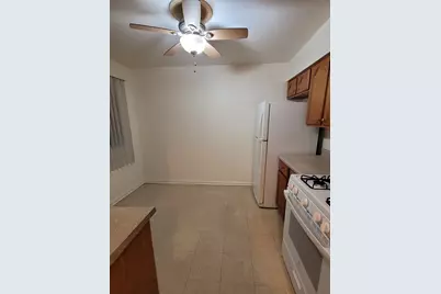 4643 Church Street #C, Skokie, IL 60076 - Photo 6