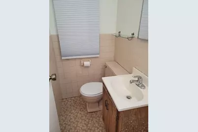 4643 Church Street #C, Skokie, IL 60076 - Photo 8