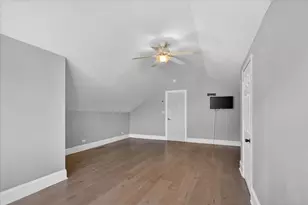 1 E 114th St, Chicago, IL 60628 - Photo 16