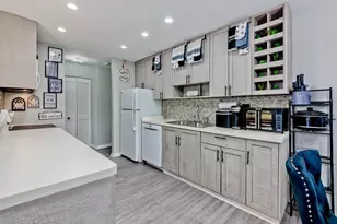 1717 W Crystal Ln, Mount Prospect, IL 60056 - Photo 4