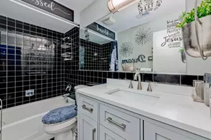 1717 W Crystal Ln, Mount Prospect, IL 60056 - Photo 12