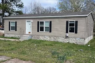 344 Seba St, Hurst, IL 62949 - Photo 2