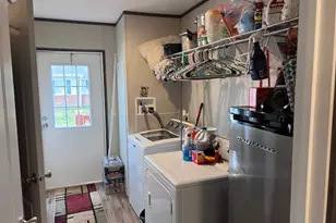 344 Seba St, Hurst, IL 62949 - Photo 8