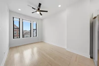 2145 W 18th Place #2R, Chicago, IL 60608 - Photo 2