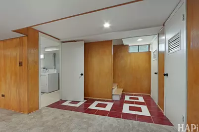 8049 N Overhill Avenue, Niles, IL 60714 - Photo 22