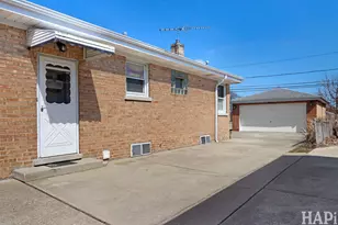 8049 N Overhill Ave, Niles, IL 60714 - Photo 24
