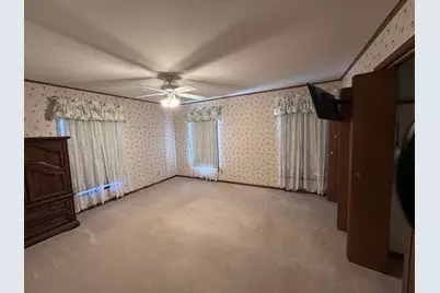 321 E Elm Street, Piper City, IL 60959 - Photo 12