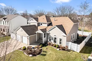 1894 Maine Dr, Elk Grove Village, IL 60007 - Photo 2