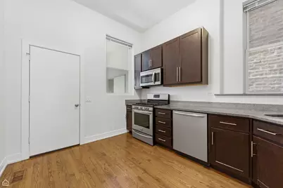 2523 W Chicago Avenue #1, Chicago, IL 60622 - Photo 8