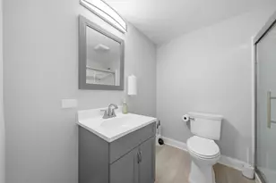 7814 Brookbank Rd, Willowbrook, IL 60527 - Photo 12