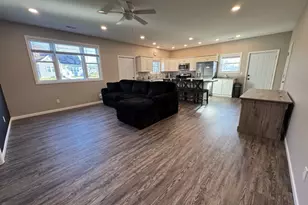 15 E 1st St, Milledgeville, IL 61051 - Photo 8