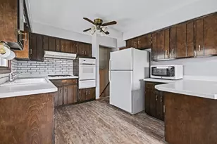 4029 N Grant St, Westmont, IL 60559 - Photo 6