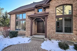 2009 Mackenzie Pl, Wheaton, IL 60187 - Photo 4