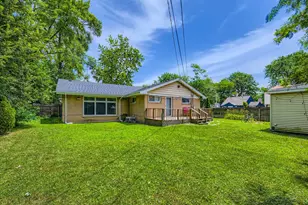 8856 S Washtenaw Ave, Evergreen Park, IL 60805 - Photo 12