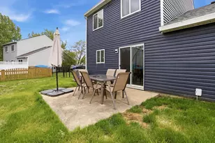 625 Fairview Ln, South Elgin, IL 60177 - Photo 24