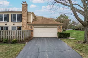 1122 Creekside Dr, Wheaton, IL 60189 - Photo 2