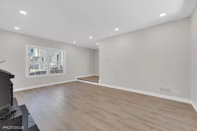 642 Williams Court, Gurnee, IL 60031 - Photo 4