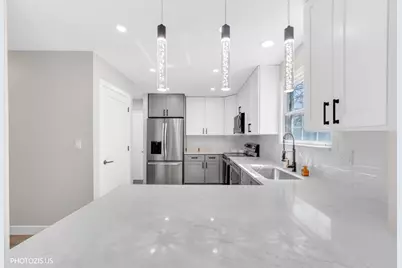 642 Williams Court, Gurnee, IL 60031 - Photo 12