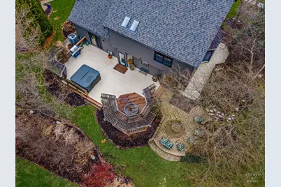 1630 Castaway Court, Hoffman Estates, IL 60010 - Photo 2