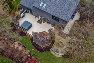 1630 Castaway Ct, Hoffman Estates, IL 60010 - Photo 2