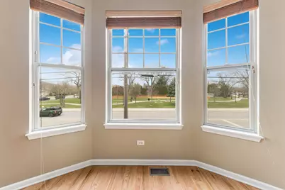 2411 N 75th Avenue, Elmwood Park, IL 60707 - Photo 4