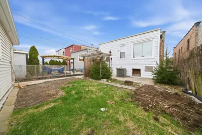 1424 S 57th Avenue, Cicero, IL 60804 - Photo 38
