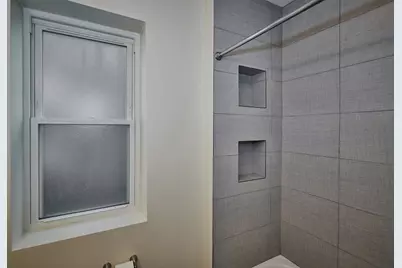 6241 N Claremont Avenue #3, Chicago, IL 60659 - Photo 28
