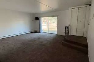 8108 Waterbury Ct, Woodridge, IL 60517 - Photo 4