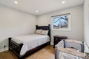 9262 N Woodland Dr, Niles, IL 60714 - Photo 16