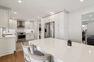 9262 N Woodland Dr, Niles, IL 60714 - Photo 6