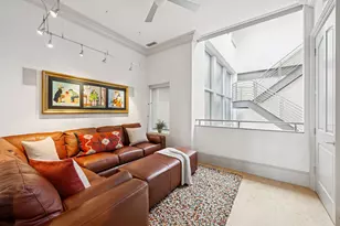 2217 N Clybourn Ave, Chicago, IL 60614 - Photo 18