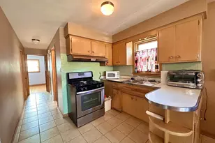 3135 W 38th St, Chicago, IL 60632 - Photo 6