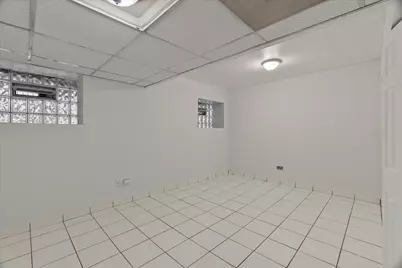 7431 N Hoyne Avenue #G, Chicago, IL 60645 - Photo 8