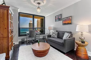 1030 N State St, Chicago, IL 60610 - Photo 10