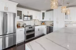 1030 N State St, Chicago, IL 60610 - Photo 8