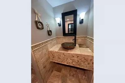 [Address not provided], Hickory Hills, IL 60457 - Photo 8