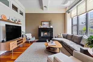 70 E 18th St, Chicago, IL 60616 - Photo 4