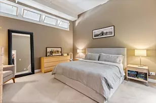 70 E 18th St, Chicago, IL 60616 - Photo 10