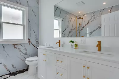 318 W 112th Street, Chicago, IL 60628 - Photo 8