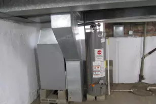 8756 S Kimbark Ave, Chicago, IL 60619 - Photo 16