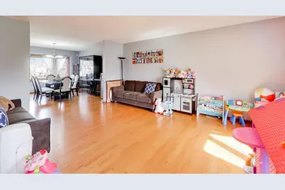 1075 Longford Road, Bartlett, IL 60103 - Photo 6