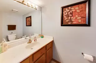 1075 Longford Rd, Bartlett, IL 60103 - Photo 16