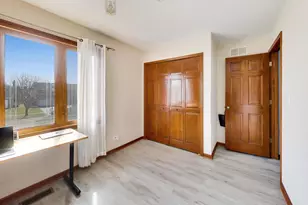 1075 Longford Rd, Bartlett, IL 60103 - Photo 22
