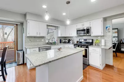 1075 Longford Road, Bartlett, IL 60103 - Photo 12