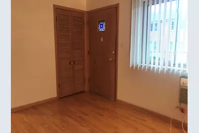 1425 W Touhy Avenue #103, Park Ridge, IL 60068 - Photo 2